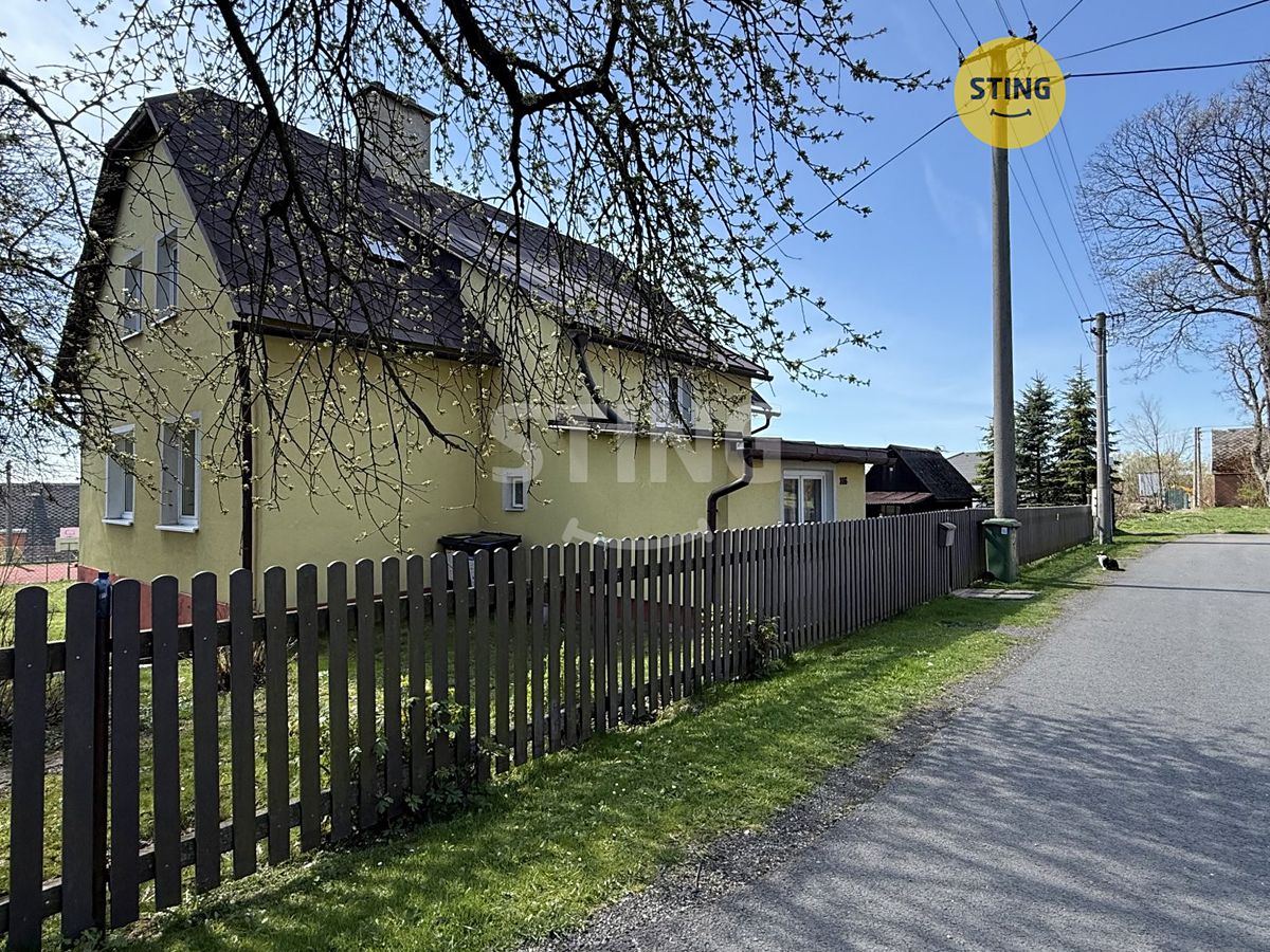 Prodej rodinného domu 200 m², pozemek 759 m²